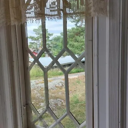 Chalet 200 Years Old Small With Sauna Close To Archipelago Taivassalo