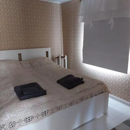 200 Years Old Small With Sauna Close To Archipelago Chalet