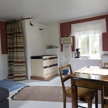 200 Years Old Small With Sauna Close To Archipelago Chalet